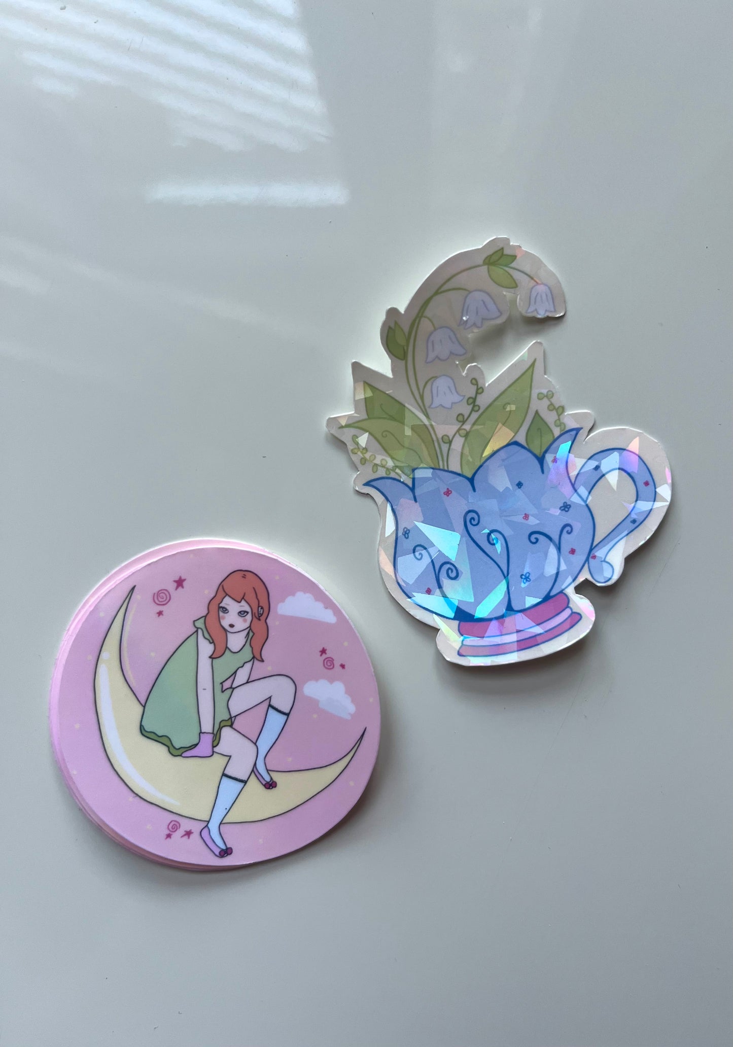 Lilybell Tea – Glitter Sticker
